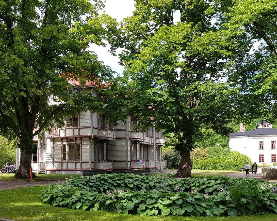 Villa Eira Vandrarhem Hjo Extérieur photo
