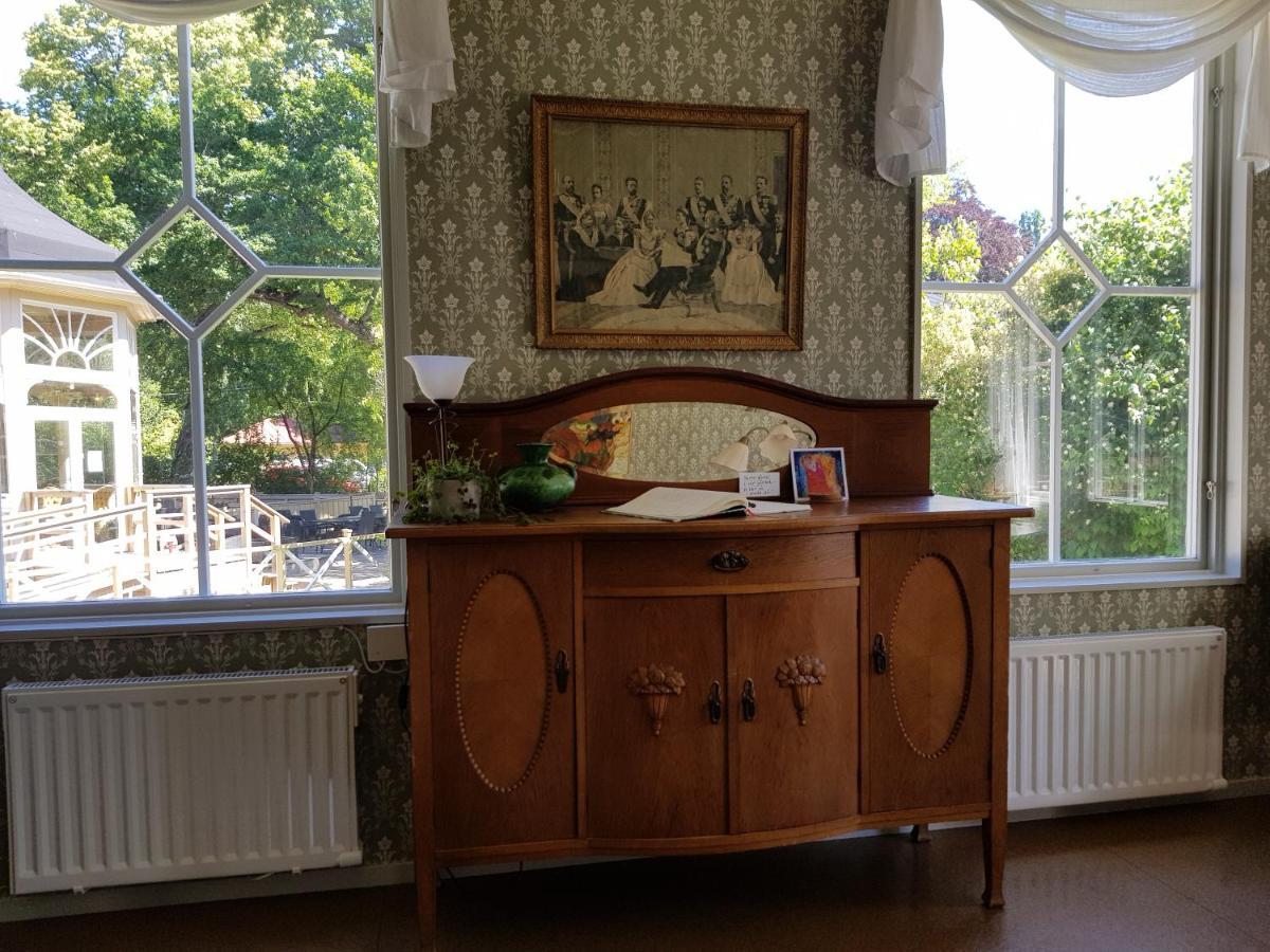 Villa Eira Vandrarhem Hjo Extérieur photo